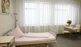 комната в частном доме престарелых в Днепре